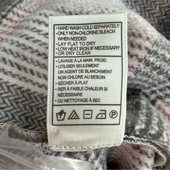 Steve Madden NWOT High Noon Cozy Gray Pink Plaid Flannel Sherpa Shacket Medium - Picture 10 of 10